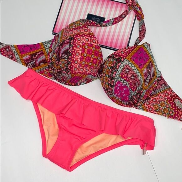 NEW❤️Victoria's Secret bikini 👙 - Picture 1 of 8